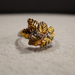 Vintage Sterling Silver Yellow Gold Overlay Band Ring Scrolled Etched Cluster Leaf Design Setting Classic Collectable Victorian Style,Size 8
