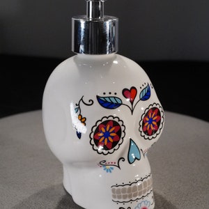 Vintage Ceramic Pottery Glazed Soap Dispenser Holder Multi Colored Detailed Skull Design Bathroom Powder Room Kitchen Accessory Home Decor image 3