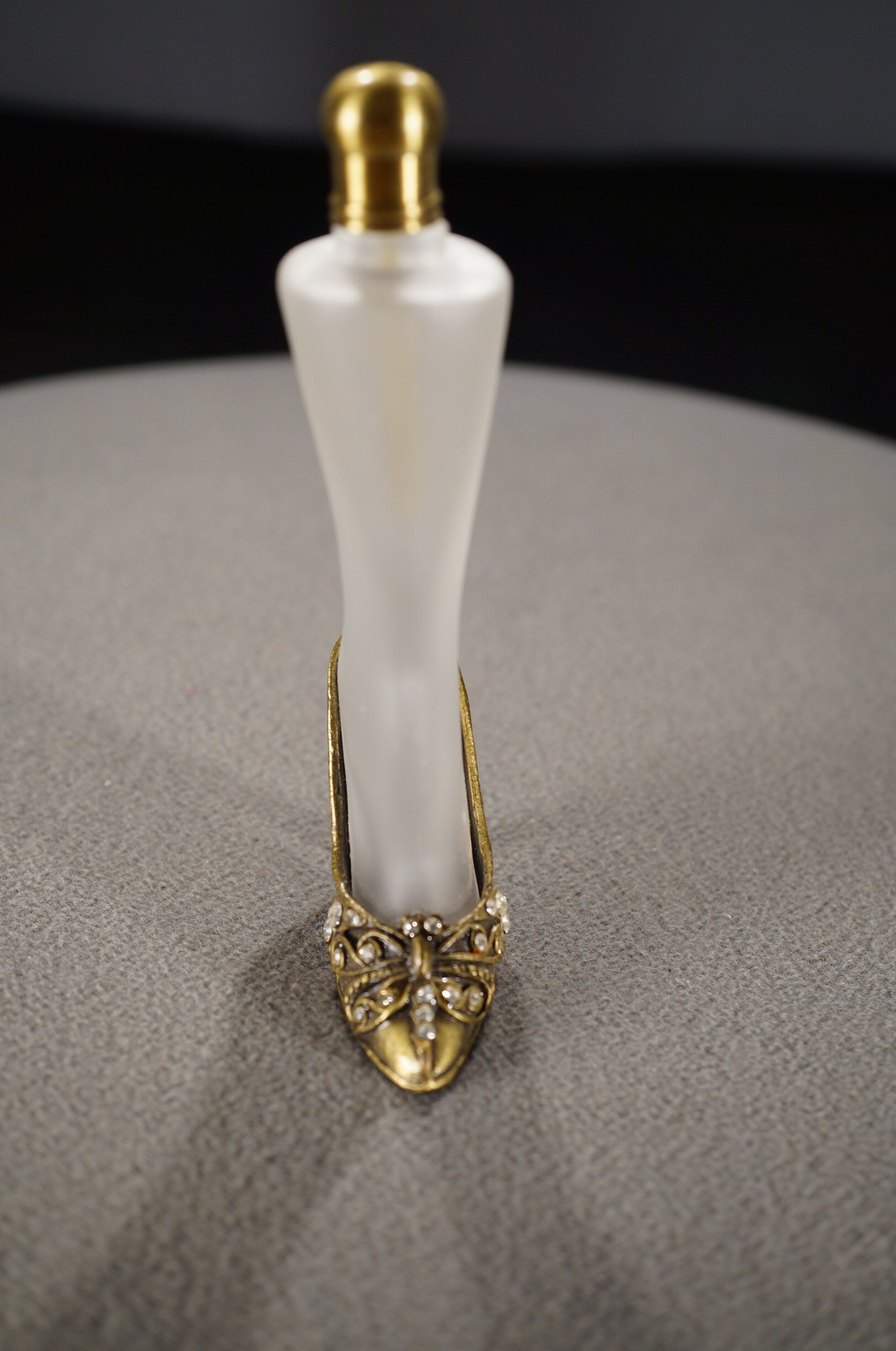VINTAGE PERFUME SMELL WAFFLE TOP