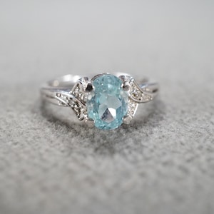 Vintage Wedding Band Stacker Design Ring Sterling Silver 3 Round Oval Prong Set Blue Topaz Diamond Cluster Multi stone Setting Classic, 7