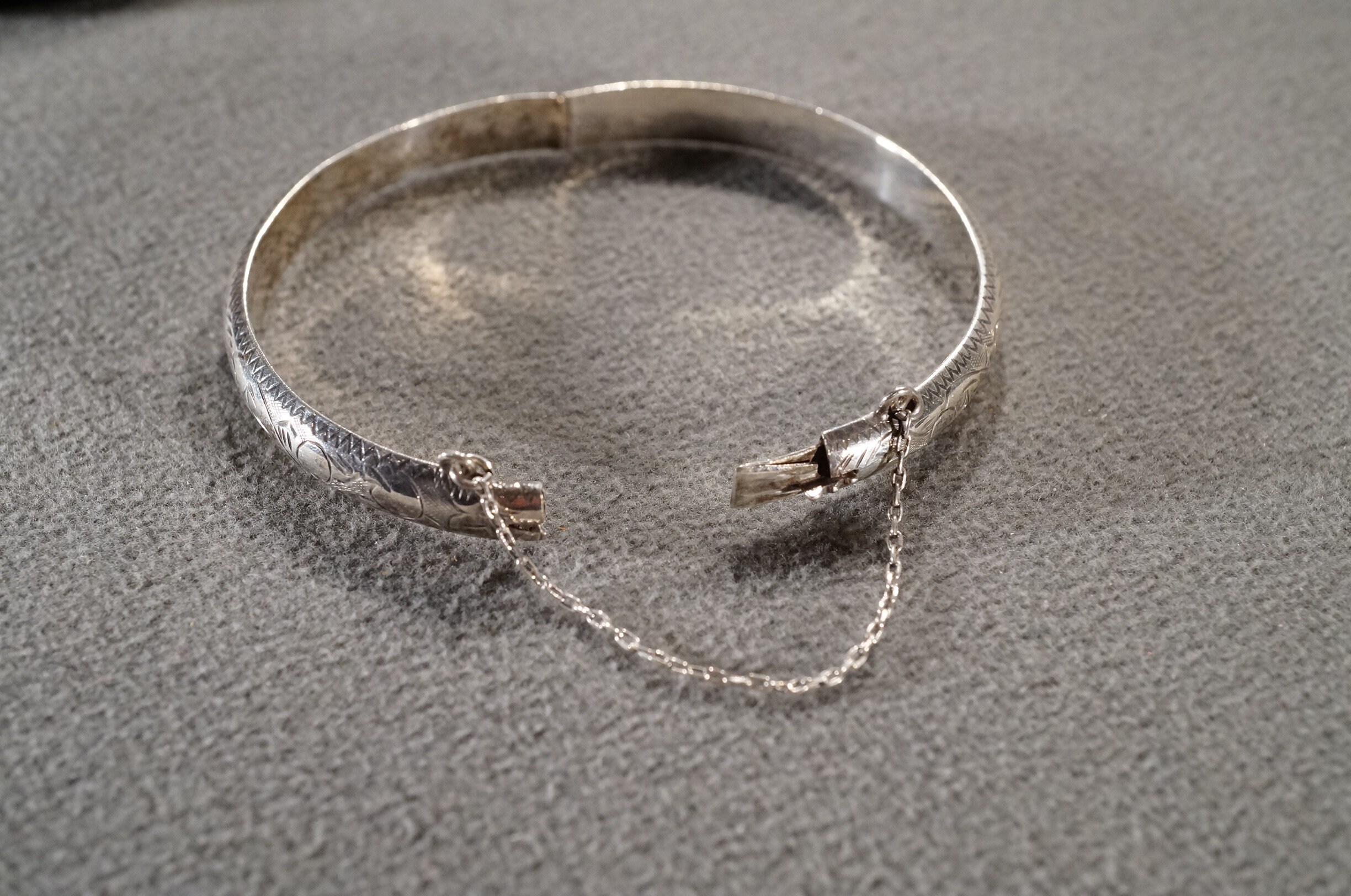 Vintage Sterling Silver Bangle Design Bracelet Fancy Scrolled