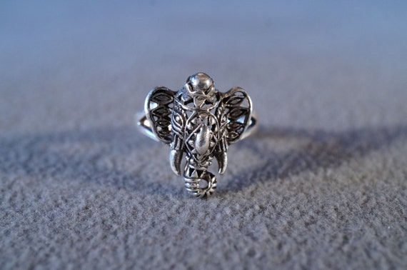 Vintage Sterling Silver Band Ring Raised Relief E… - image 1