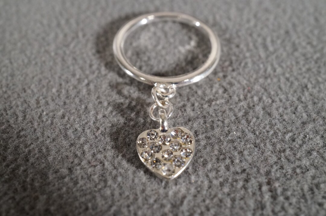 vintage silver ring 欠けたハート 925 Sterling Silver Vintage Heart Band Ring Size 7 3/4 - Etsy