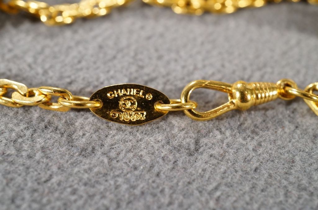 Vintage Authentic Designer Signed Chanel Paris Gold Tone Curb 