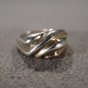 Vintage Sterling Silver Wedding Band Stacker Design Ring Fancy Ribbed Design Setting Art Deco Style Classic Collectable, Size 6.5