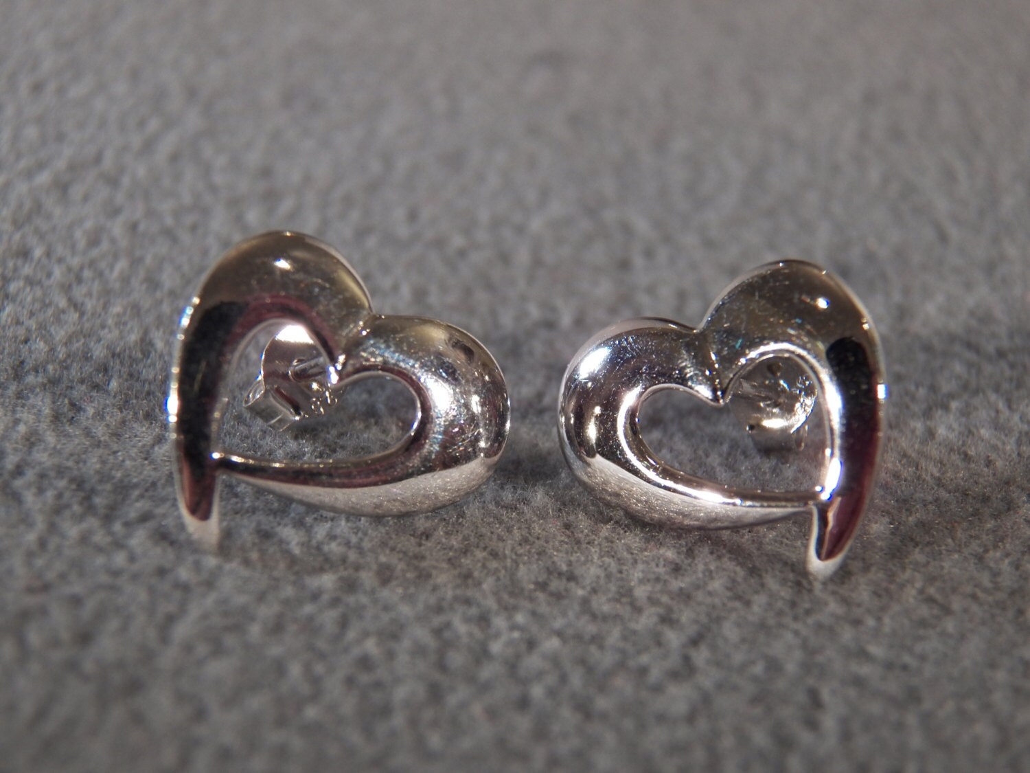 Vintage Sterling Silver Floating Heart Post Style Earrings M - Etsy