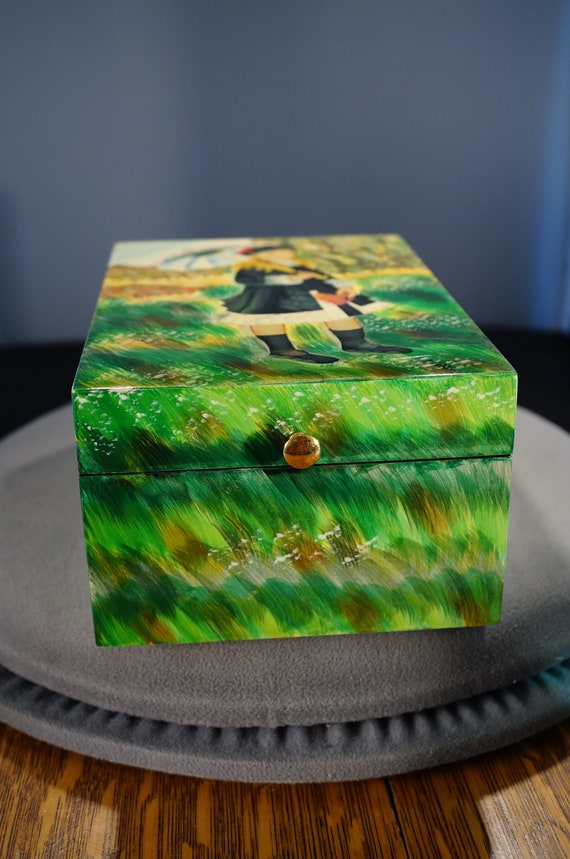 Vintage Large Rectangle Hinged Design Trinket Jew… - image 2