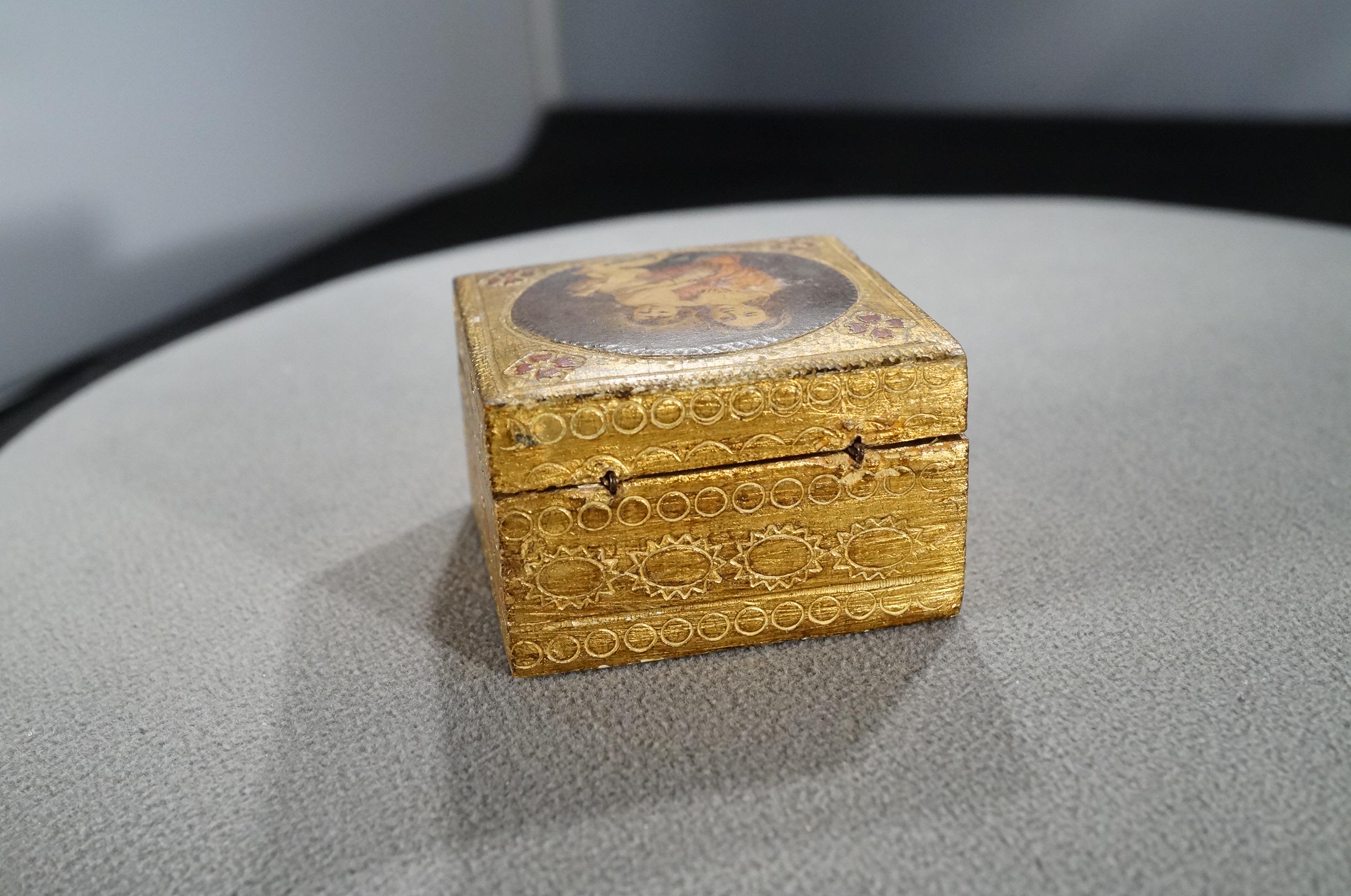 Antique Vintage Italian Wood Florentine Gold Gilded Trinket Jewelry Box ...