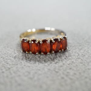 Vintage Wedding Band Stacker Design Ring Sterling Silver Yellow Gold Overlay 5 Oval Prong Set Garnet Cluster Multi Stone Setting, Size 8