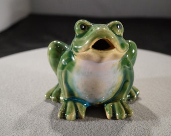 Vintage Porcelain Pottery Ceramic Detailed Frog Design Figurine Whimsical Facial Hand Expression Home Decor Accessory Classic Collectable
