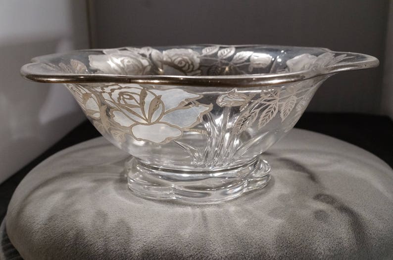 Vintage Early American Depression Glass Bowl Center Piece Sterling Silver Flower Leave Design Scalloped Edged Victorian Style Home Decor