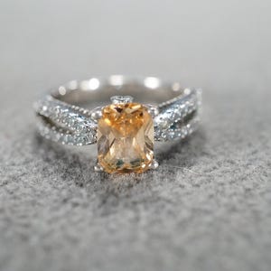 Vintage Wedding Band Stacker Design Ring Sterling Silver Multi Round Oval Golden Citrine White Topaz Cluster Multi Stone Setting, Size 7