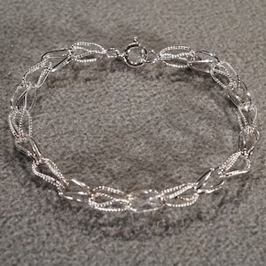 Vintage Sterling Silver Charm Design Bracelet Muti Twisted Oblong Link Classic Art Deco Style           #2375