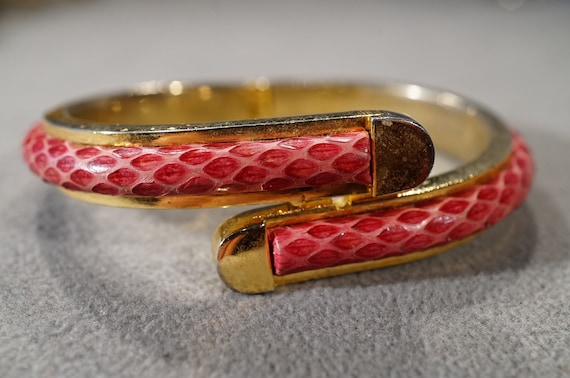 Red Snake Skin Pattern Bangle Bracelet s-l400.jpg main image 2