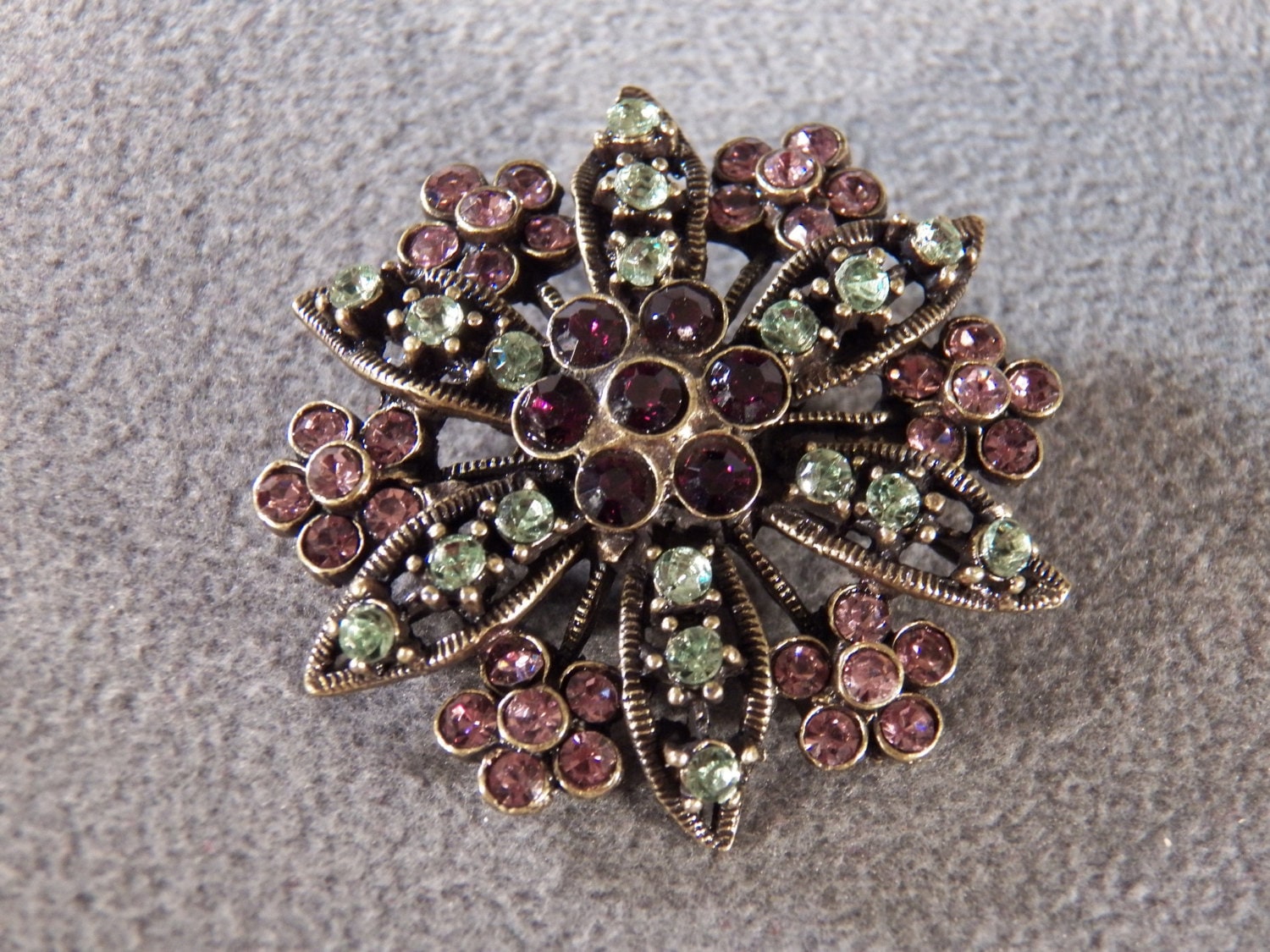 Vintage Gold Tone Flower Pin Brooch Covered With Green, Red