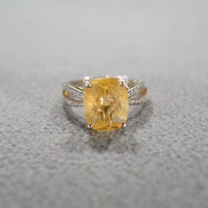 Vintage Wedding Band Stacker Design Ring Sterling Silver 25 Round rectangle Prong Set Golden Citrine Diamond Cluster Multi Stone Setting 6.5