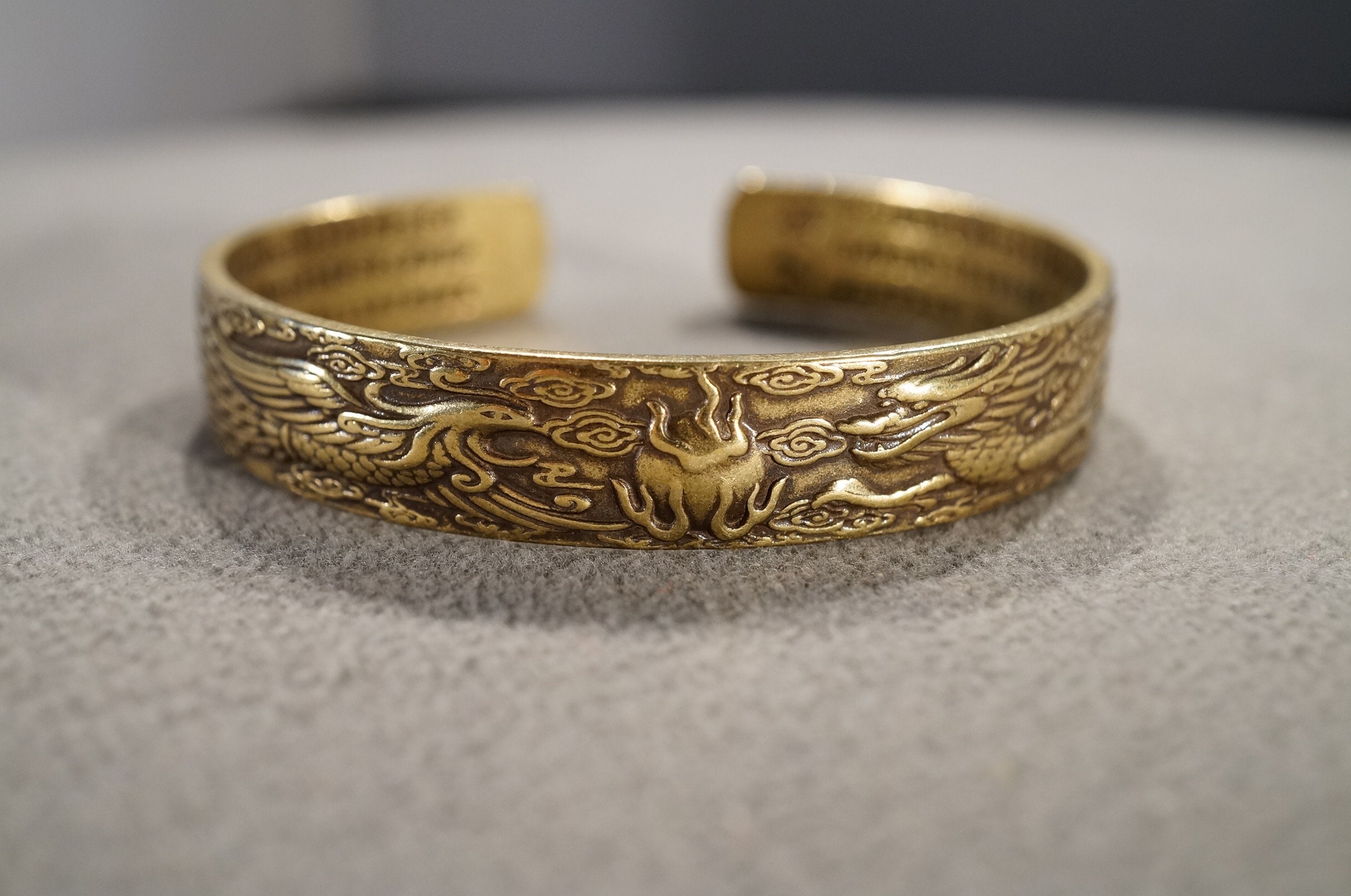 SHIMADANTIQUES × toff : Bangle brass Vintage Brass Cuff Bangle Bracelet Raised Relief Etched Scrolled