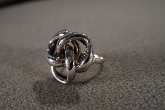 Vintage Sterling Silver Band Ring Large Love Knot… - image 3