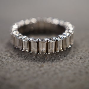 Vintage Wedding Eternity Band Stacker Design Ring Sterling Silver Multi Baguette Prong Set Cubic Zirconia Cluster Multi Stone Setting Size 7