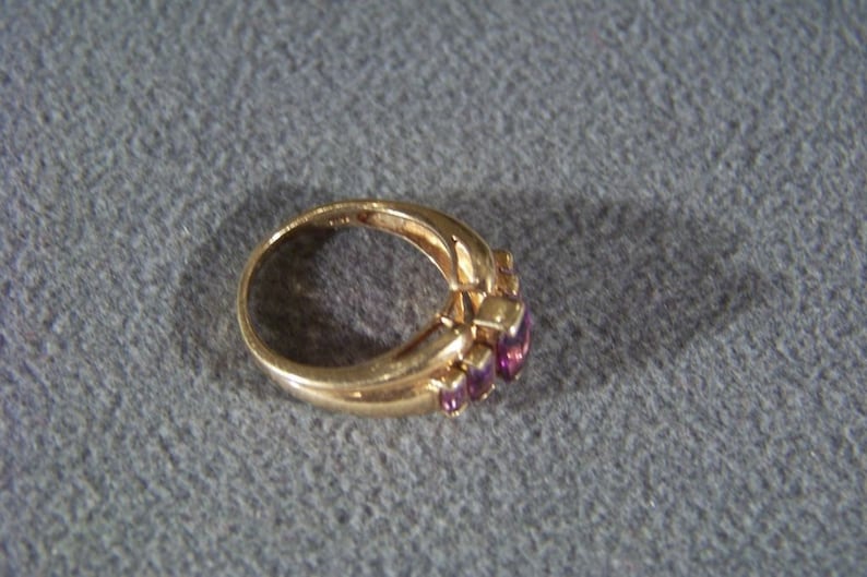Vintage 10 k Yellow Gold 5 bold Rectangle African amethyst Wedding Band Ring Size 7.5 **RL