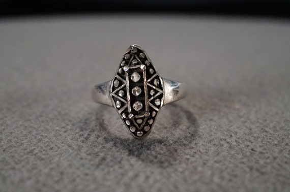Vintage Sterling Silver Band Ring Domed Marquise … - image 1
