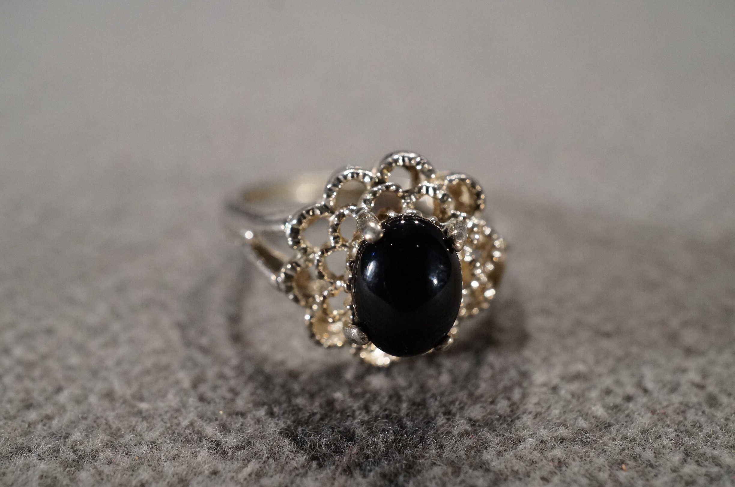 Vintage Sterling Silver Band Ring Oval Prong Set Black Onyx Vintage Sterling Silver Band Ring Oval Prong Set Black Onyx