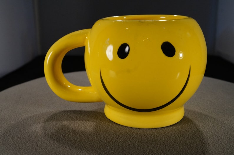 NicosNostalgia Smiley Face Pottery Mug