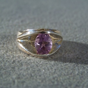 Vintage Sterling Silver Oval African Amethyst Bold Band Ring, Size 10          **RL