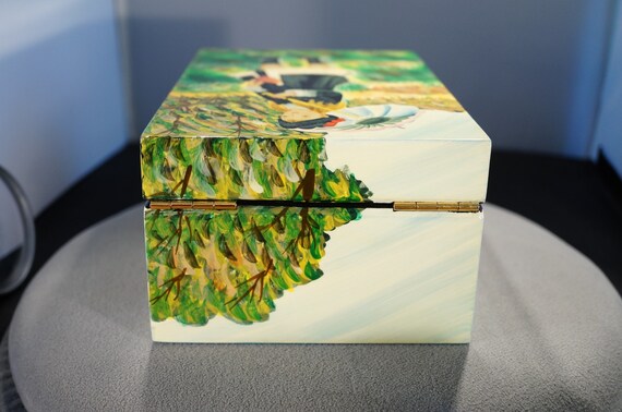 Vintage Large Rectangle Hinged Design Trinket Jew… - image 4