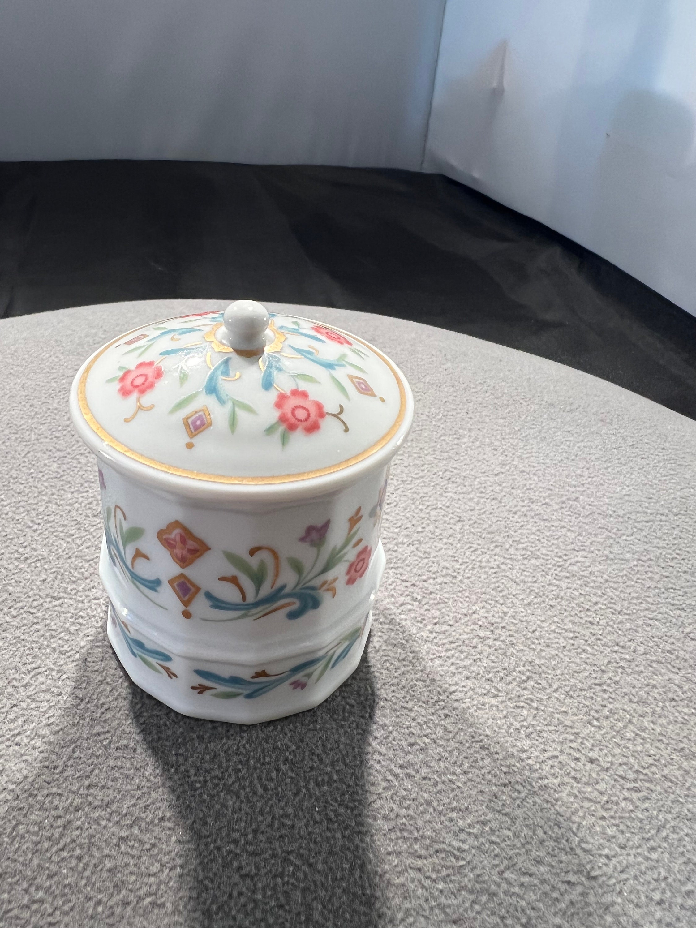 Vintage Japan Prestige Place Venetian Collection Trinket