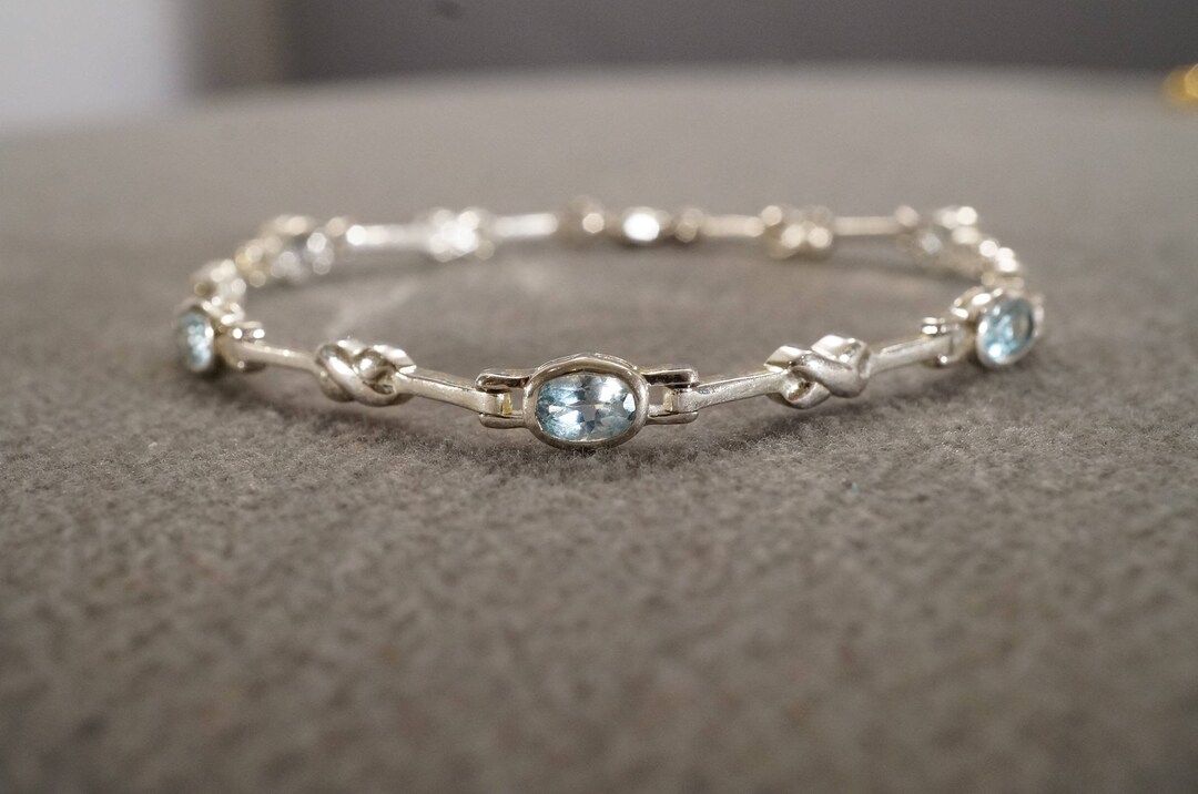 Eyelet Line Tennis Bracelet (Antique Silver) main image 1