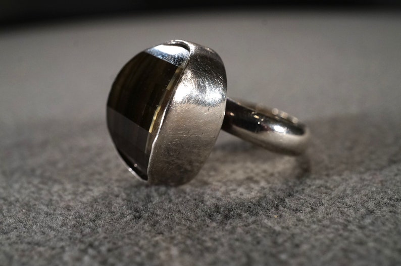 Vintage Sterling Silver Band Ring Oval Bezel Set Smokey Quartz Smooth sleek Design Setting Art Deco Style Size 7