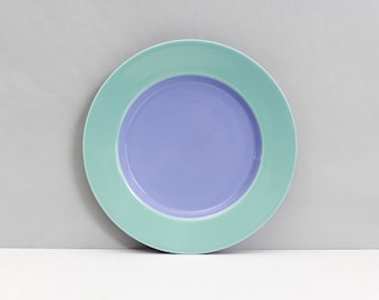 Lindt Stymeist Colorways Salad Plate Periwinkle Blue with Turquoise Rim 9"