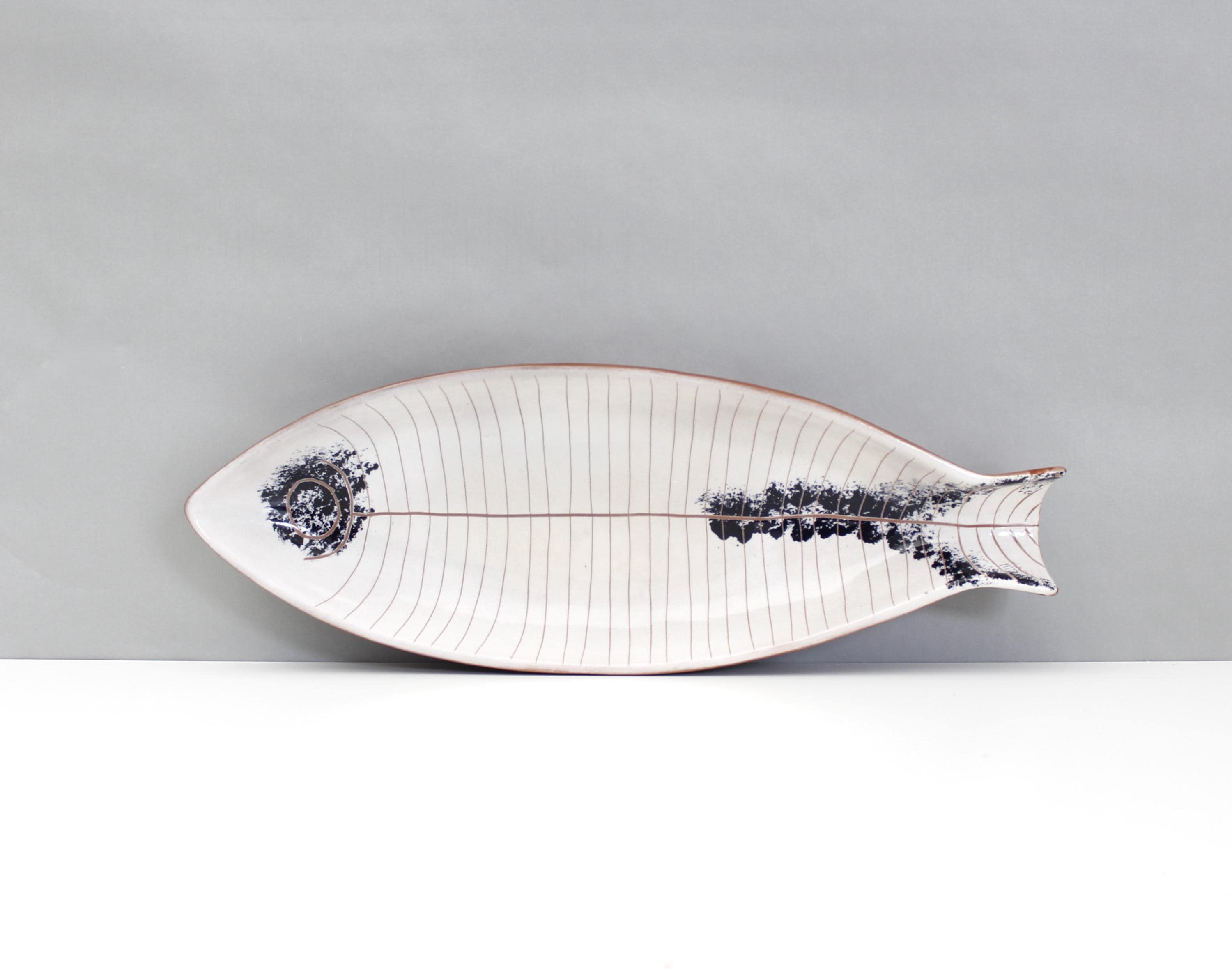 Lagardo Tackett Kenji Fujita Fish Platter Plate Ceramic Mid