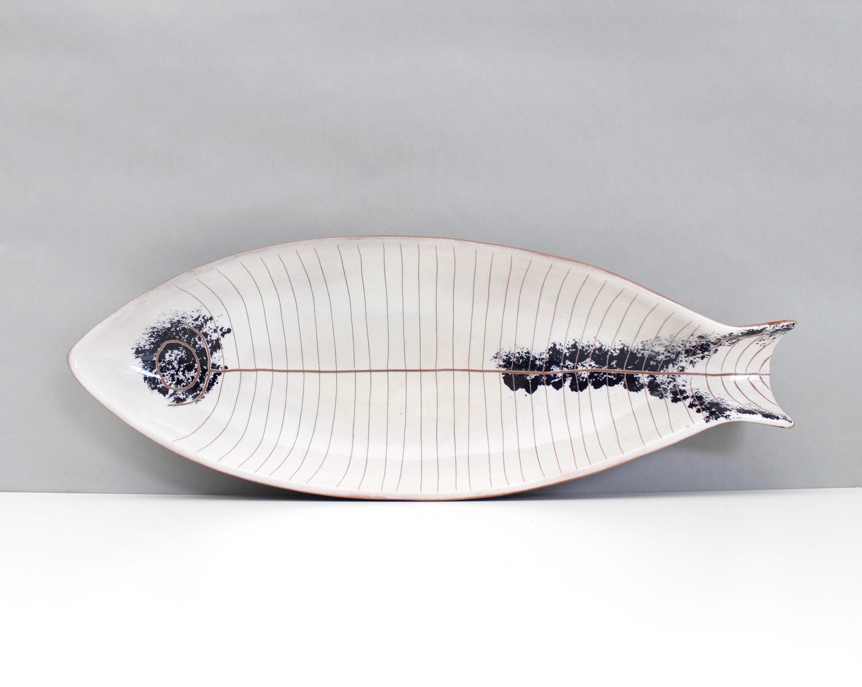 Lagardo Tackett Kenji Fujita Fish Platter Plate Ceramic Mid