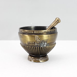 Vintage Messing Mörser & Stößel Erstes American Apotheke Journal 150-jähriges Jubiläum Apothekerwerkzeug