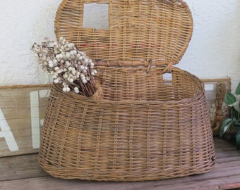 Fishing decor Wicker creel Lake house decor Fishing gifts. Old fishing creel basket Cabin decor Wicker fishing creel