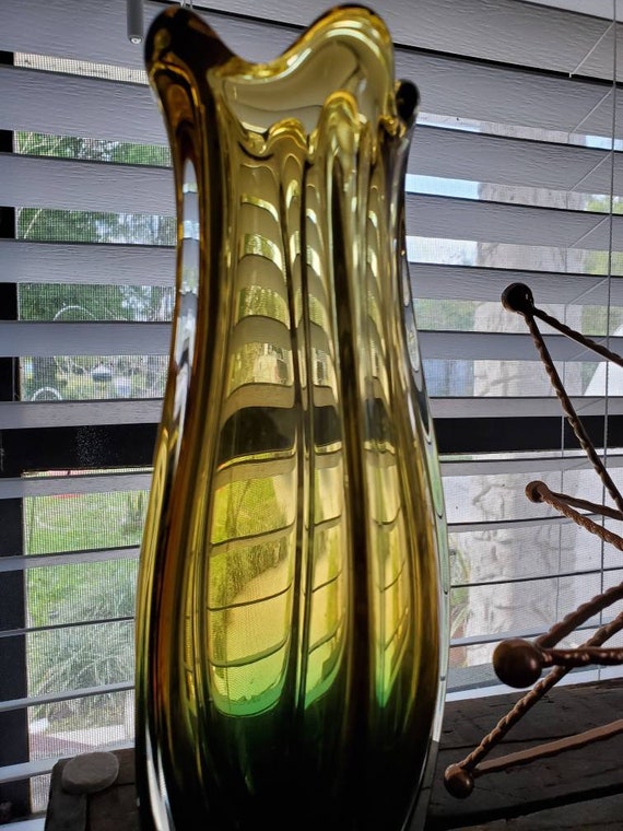 YARNNAKARN ヤナカーン Still Life Girl Vase YARNNAKARN ヤナカーン Still Life Girl Vase