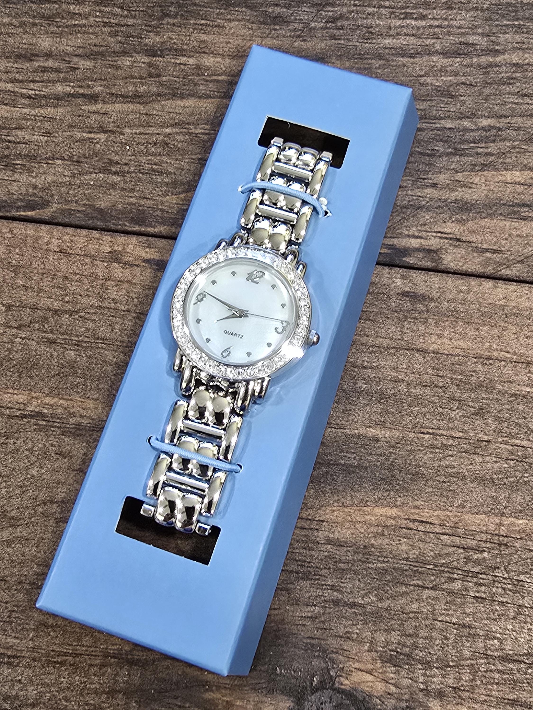 Avon Vintage 2005 watch,green,blue, and silver bracelet. It needs a new battery. Avon Vintage Watch - Etsy main image 3