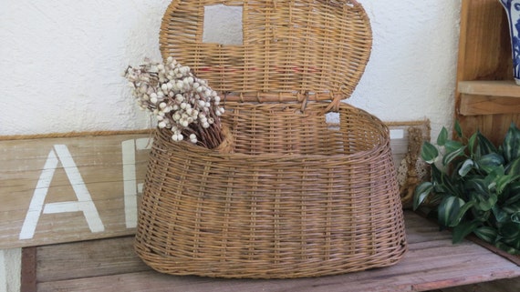 Buy Vintage Wicker Creel Fishing Basket Lake House Cabin Decor Fly Fishing  Basket Online in India 
