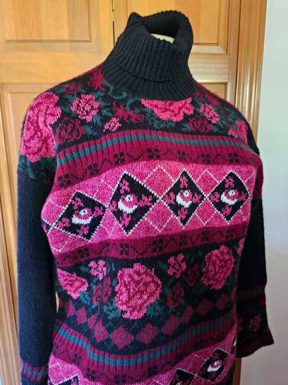 Vintage 90's Ladies Sweater Floral Turtleneck 1990