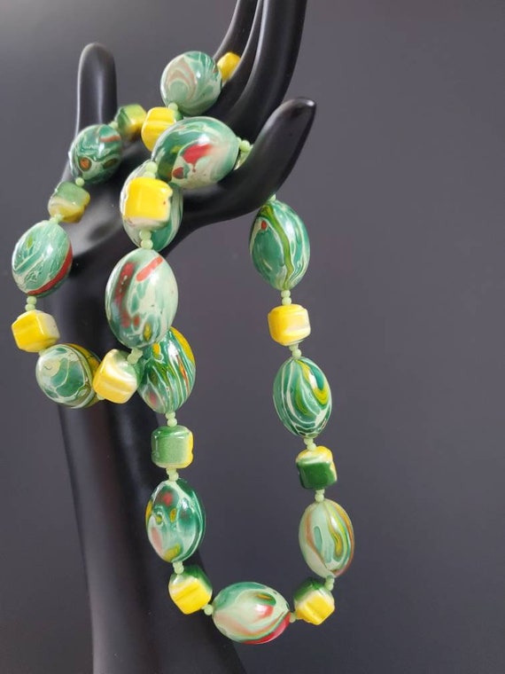 Retro 1960's Psychedelic Necklace and earrings - … - image 7