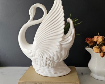 Vintage Mid century Swan TV Lamp or planter - MCM 50's Ceramic Swan Planter - Hollywood Regency decor