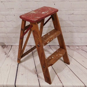 Vintage Step Ladder with Red Top, Wooden Ladder, Farmhouse Style, Cottage, Porch Decor, Wooden Ladder, L02