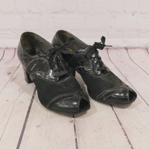 Vintage 1940's Black Patent Leather Peep Toe Shoes with Mesh Panels, Krippendorf Oxford Shoes