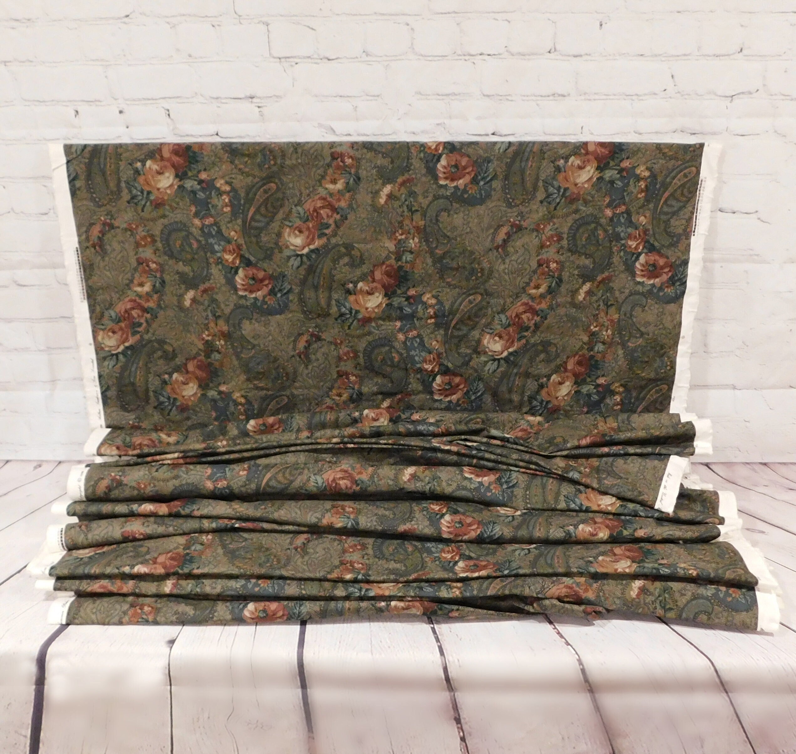 Arthur Sanderson & Sons Ltd., Drapery and Upholstery Fabric, Summer Palace Pattern, 17 1/2 yds, Made in UK, Vintage 1989, VL64
