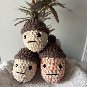 Crochet Acorn, Amigurumi handmade crocheted acorn, fall decor, thanksgiving decor, yarn, handmade, acorn with face and smile