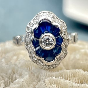 14K 585 White Gold Shield Cut Sapphire Ring Art Deco Inspired Size 7 Deep Blue Color image 1