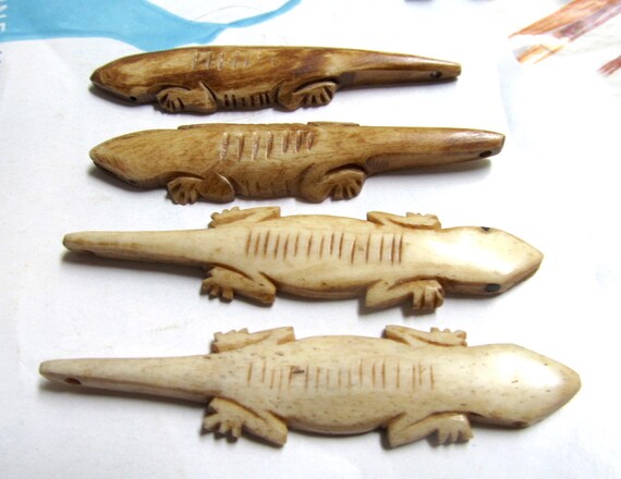 1 Colgante Lagartija Gecko Tono Plata Antigua BFM24