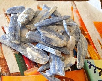 Blue Kyanite Pieces, Bulk Kyanite Points, Freeform Kyanite Pieces, 1 oz, 15-18 Pieces